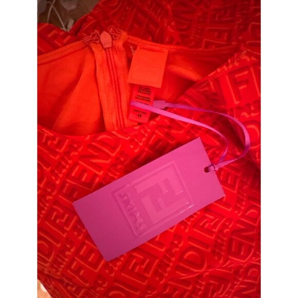 New NWT Fendi x Skims Collaboration Jumpsuit Long Sleeve Orange and Pink Sz 4X - Picture 6 of 6